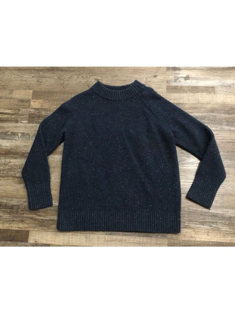 Duluth Trading Womens Large Navy Blue Speckled Wool Blend Sweater